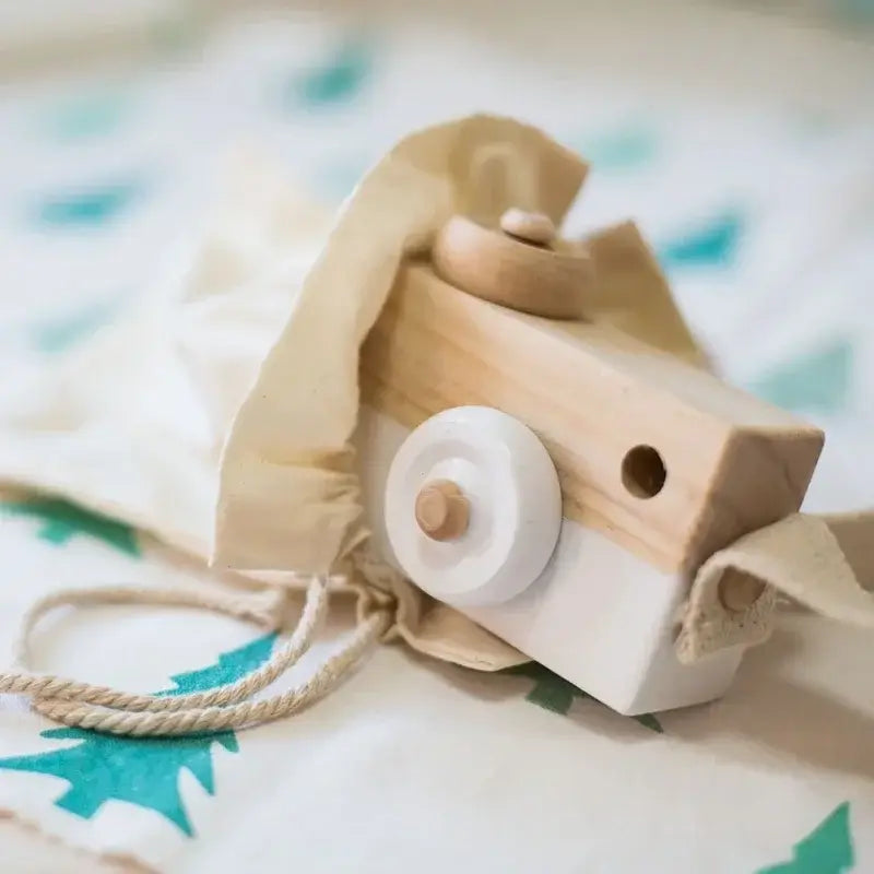 Charming Wooden Camera Toy - MotherNest