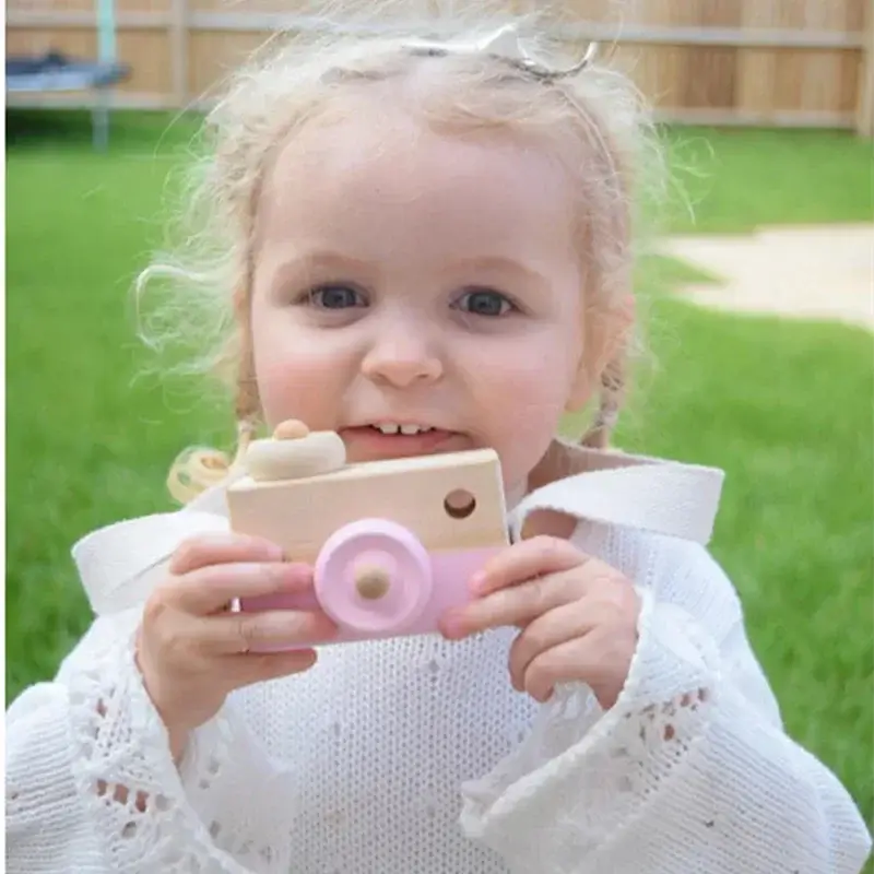 Charming Wooden Camera Toy - MotherNest