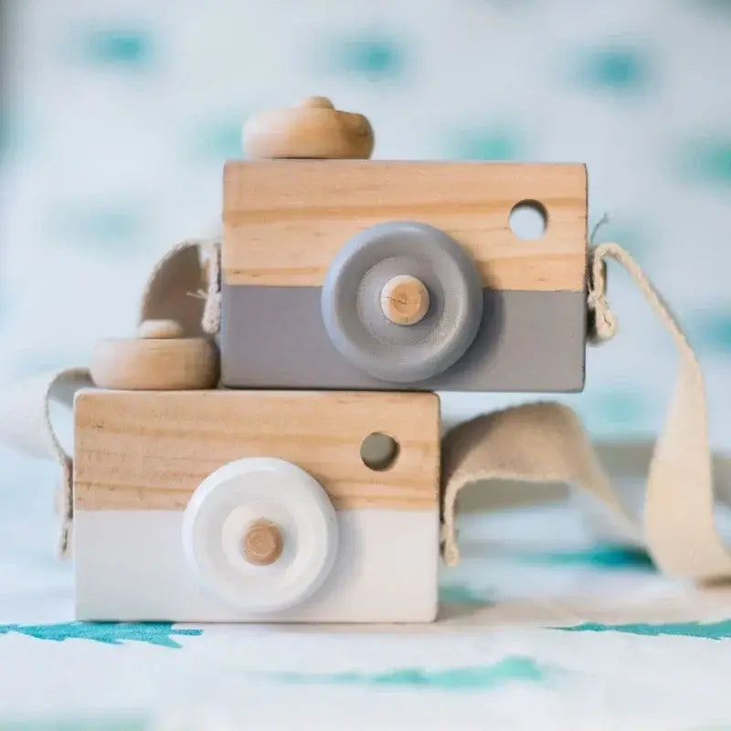 Charming Wooden Camera Toy - MotherNest